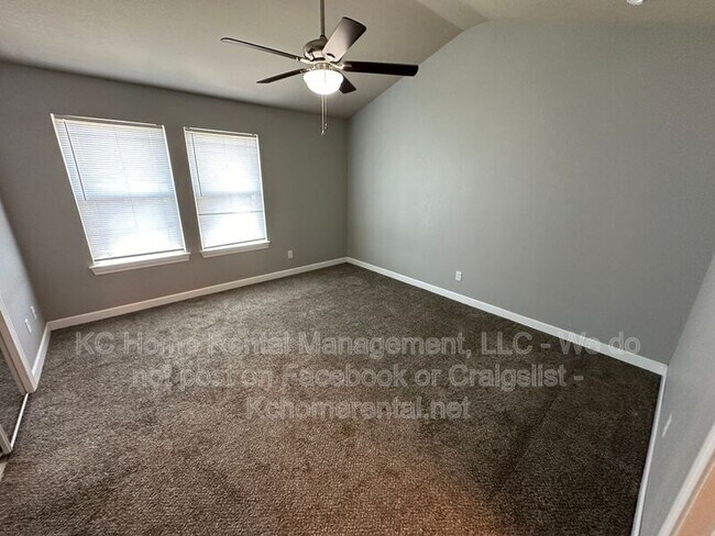 Building Photo - 10541 Kane Dr