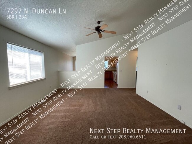 Building Photo - 3 Bed 2 Bath - NO SECURITY DEPOSIT REQUIRED!
