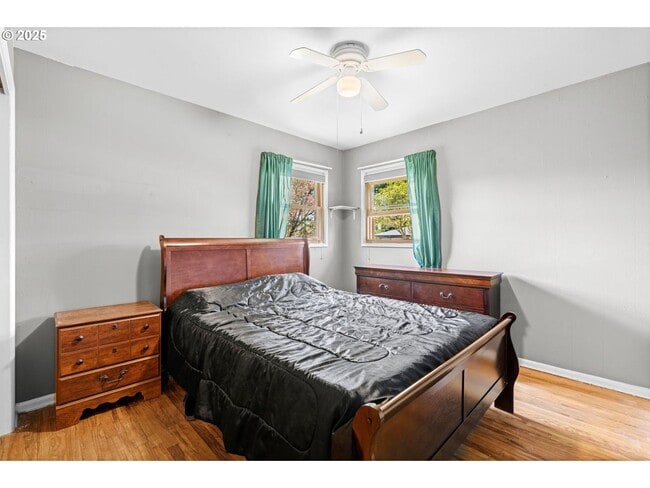 Building Photo - Quarter Acre Comfort