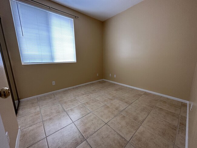 Building Photo - 8701 Emsdale Ct