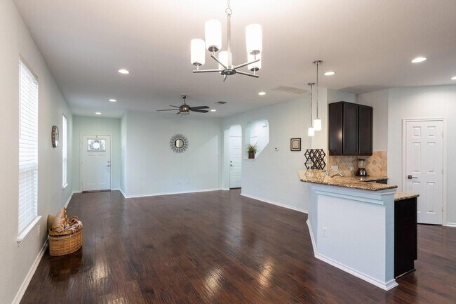 Building Photo - 404 Buttercup Creek Blvd