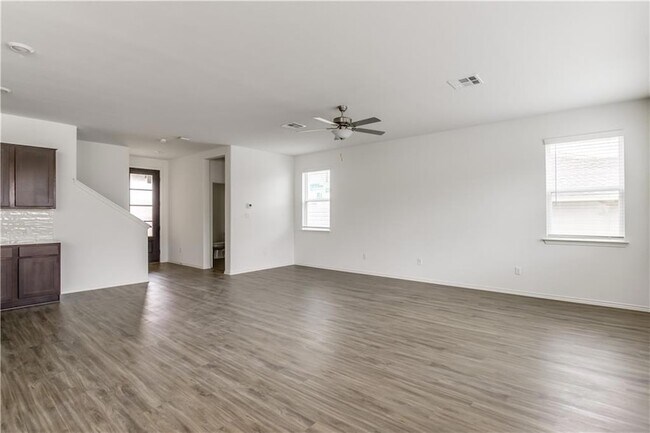 Building Photo - 712 Affazia Ln