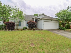 Building Photo - Charming 3-Bedroom Home in Prime Madison L...