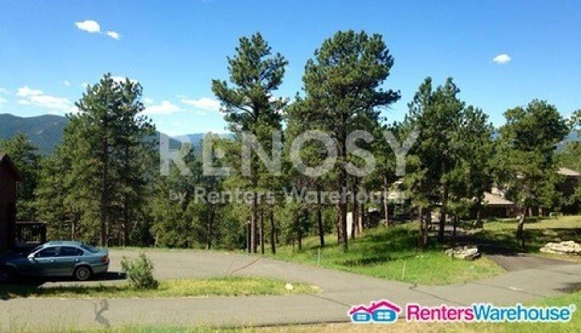 Building Photo - 25260 Montane Dr W