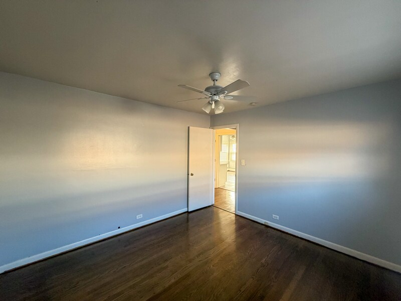 Building Photo - 6052 W Miami Ave