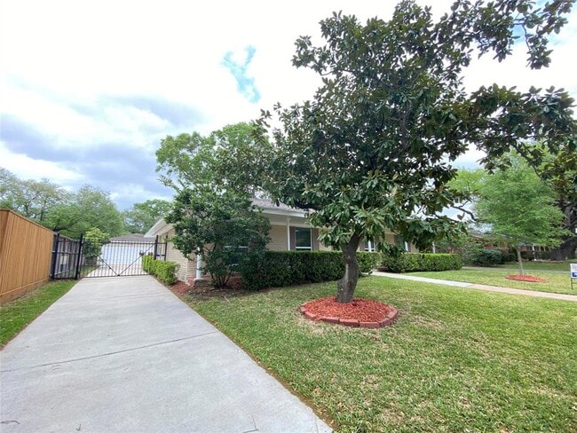 Building Photo - 5330 Wigton Dr