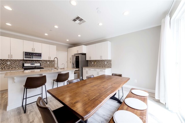 Building Photo - 10552 Sausalito Ct