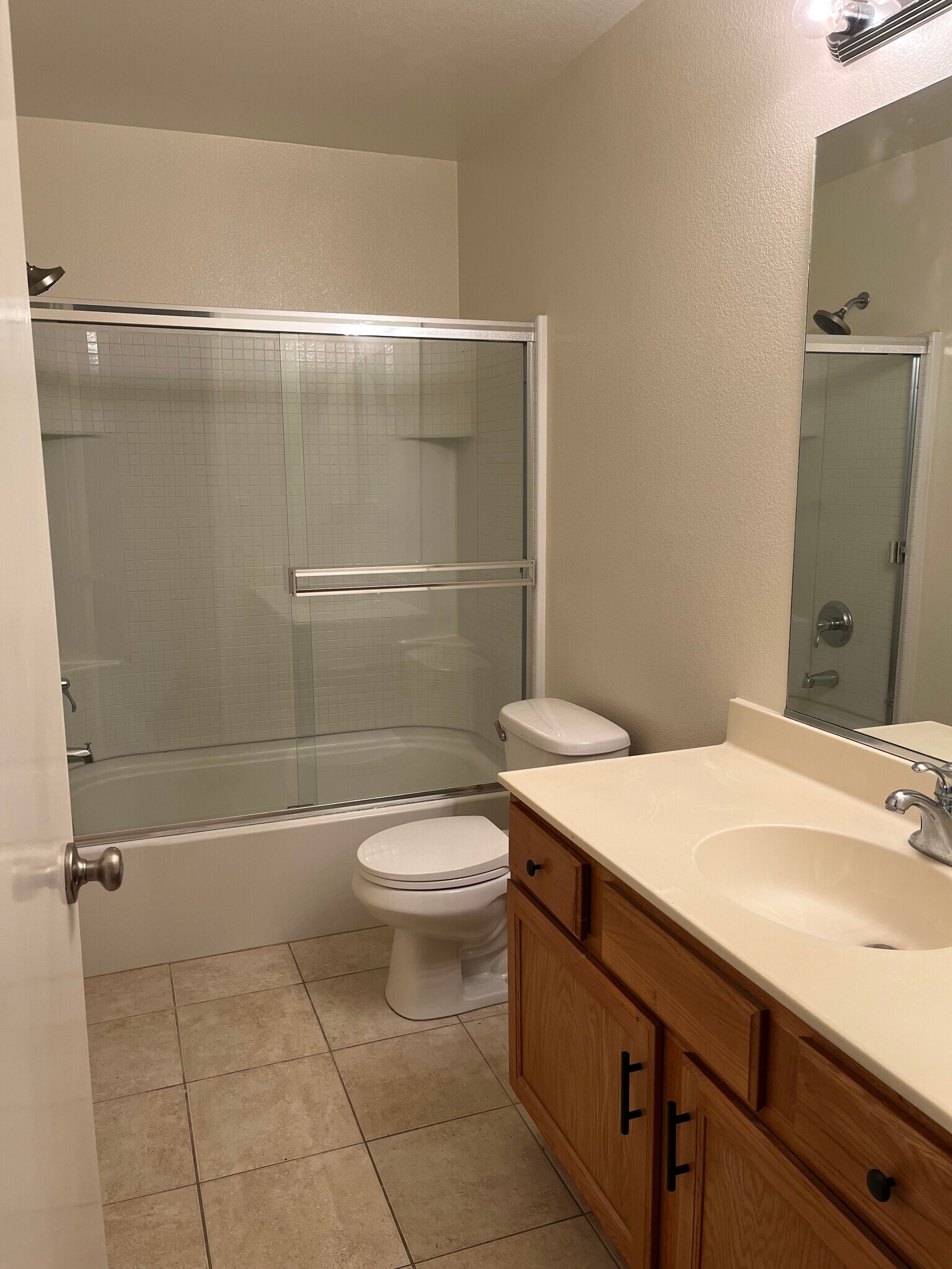 Building Photo - 2436 Avignon Cir