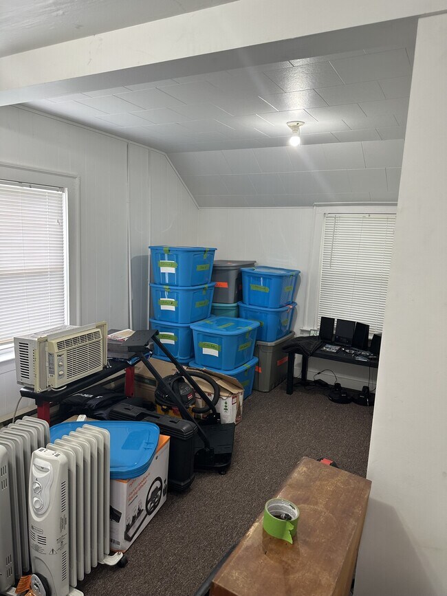 Building Photo - 11 LLC 106 Miller Street