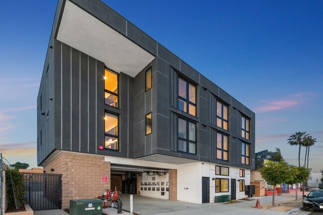 Building Photo - New modern style living- 1 bedroom 1 bath ...