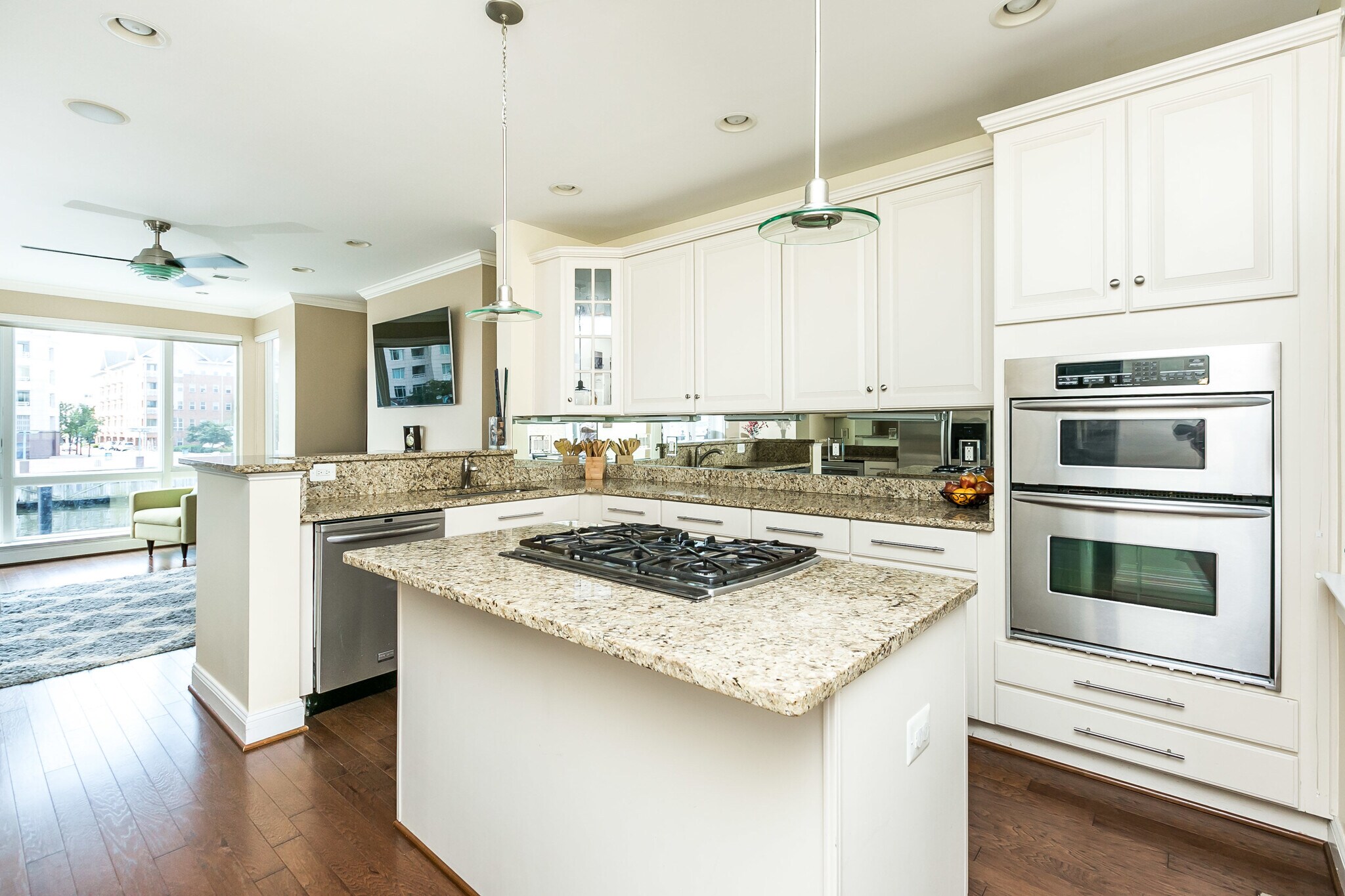 Building Photo - 639 Ponte Villas S