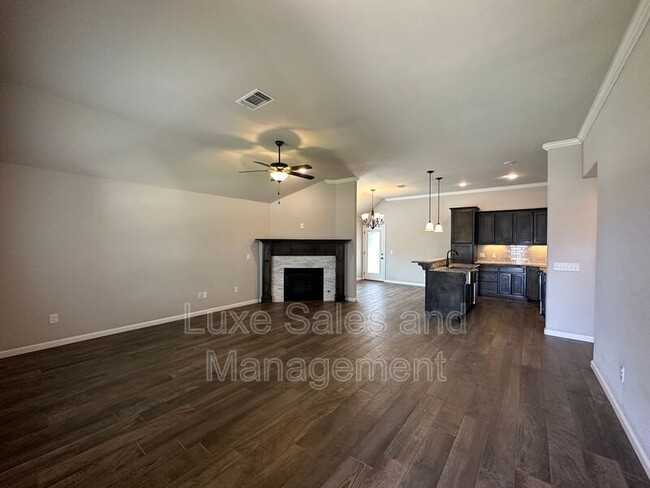 Building Photo - 3404 N W 161st St