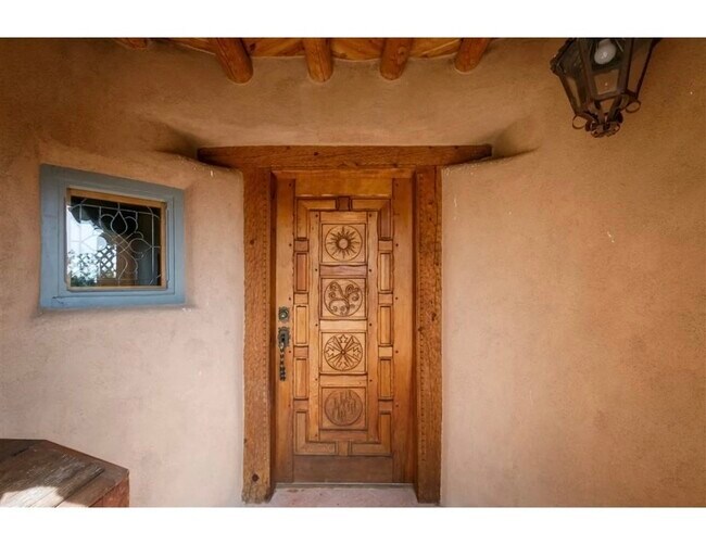 Building Photo - 5 Laughing Raven Rd