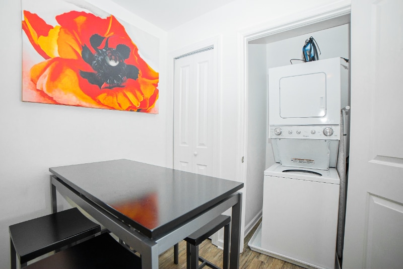 Building Photo - 1601 Herman St