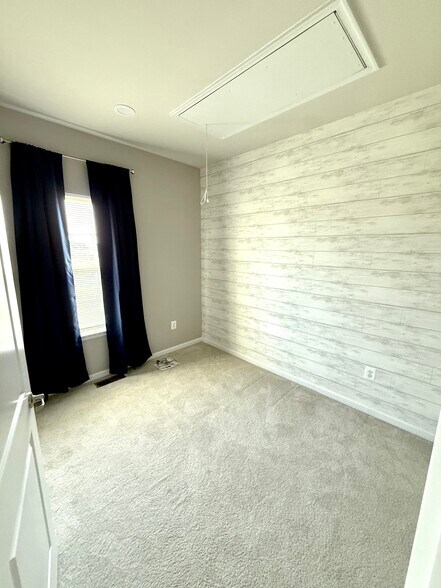 2nd bedroom - 5907 Duvel St