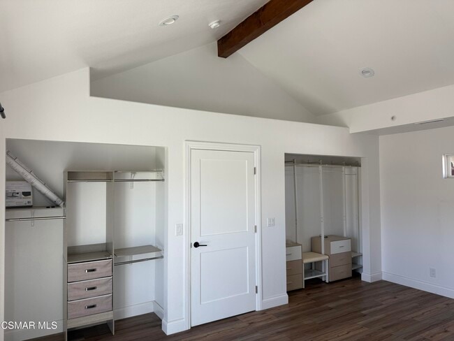 Building Photo - 400 N Steckel Dr