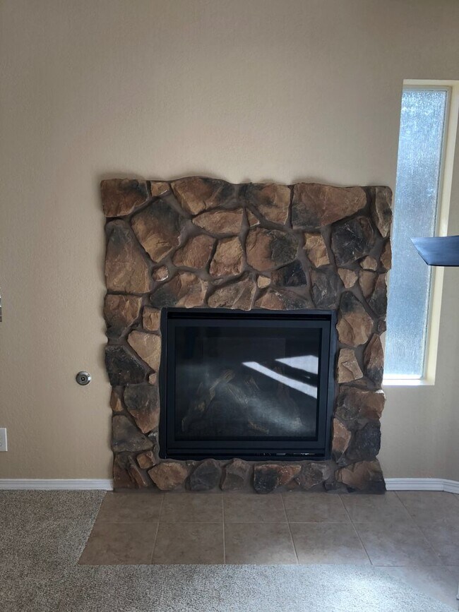 Building Photo - 2600 Chandler Ct