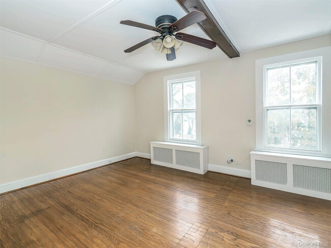 Building Photo - 339 Glen Ave