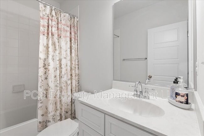 Building Photo - 2677 St Elias Dr