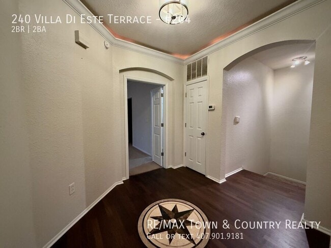 Building Photo - 240 Villa Di Este Terrace