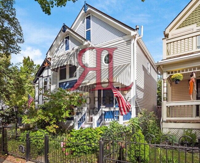 Building Photo - 362 W 4th Ave