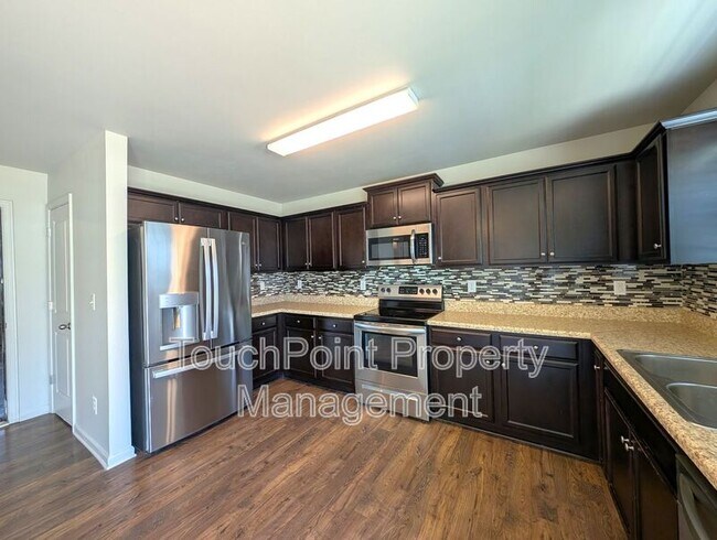 Building Photo - 2525 Mcintosh St