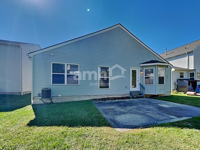 Building Photo - 1960 Queens Meadow Ln