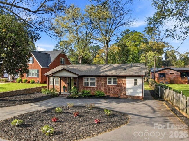 Building Photo - 1642 Washington Ave