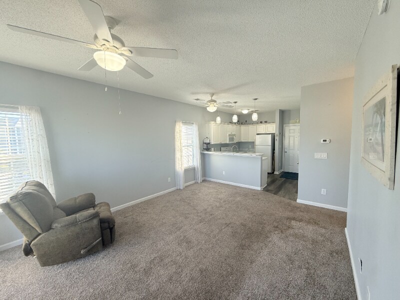 Building Photo - 2040 Cross Gate Blvd