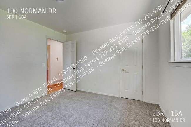 Building Photo - 100 Norman Dr