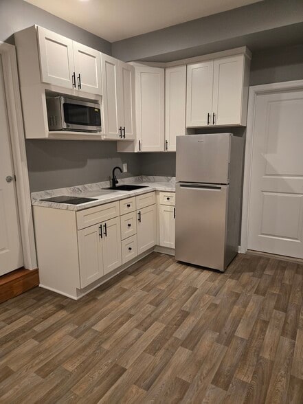Kitchenette - 4936 Nannie Helen Burroughs Ave NE