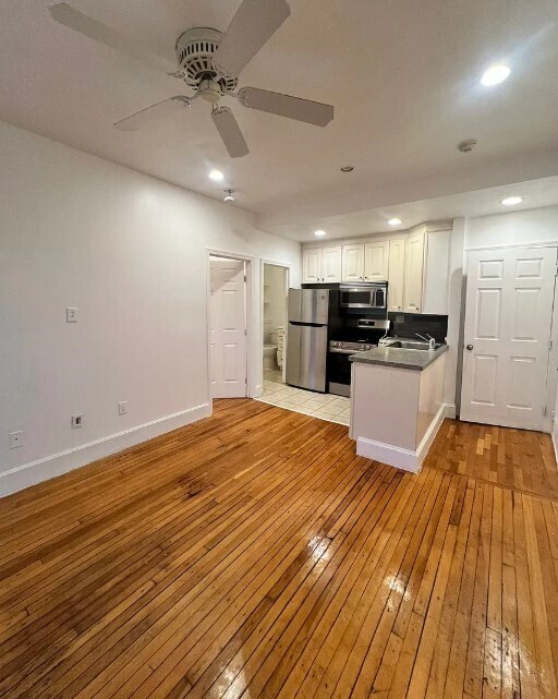 Building Photo - 1 Centre St Ter