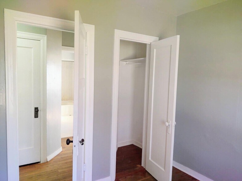 Building Photo - 159 E 100 S