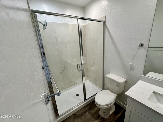 Building Photo - 4043 E Brisa Dr