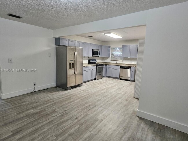 Building Photo - 209 SW 9th St