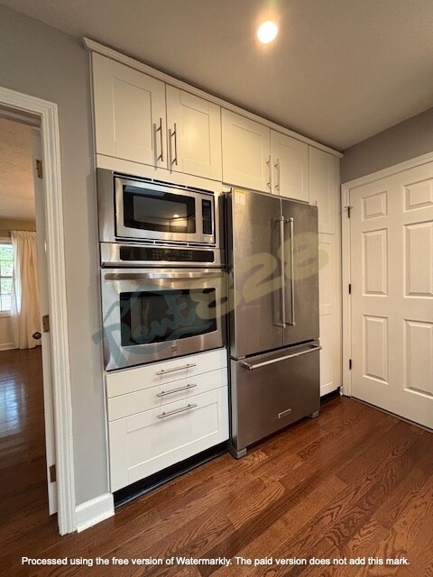 Building Photo - 201 Camellia Way