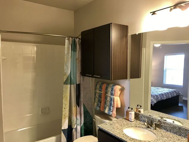 Building Photo - Creekside at KFort |$500 Off First Month |...