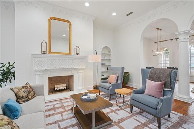 Building Photo - 6807 Lupton Dr