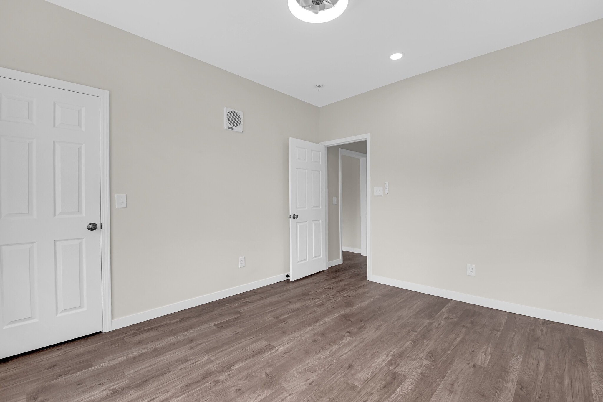 Building Photo - 6309 Delmar Blvd