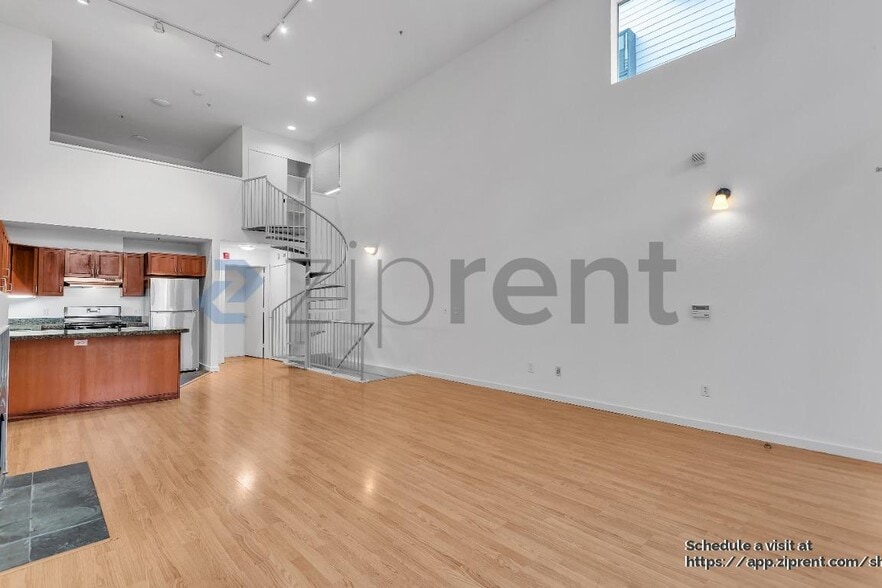 Building Photo - 950 Harrison St