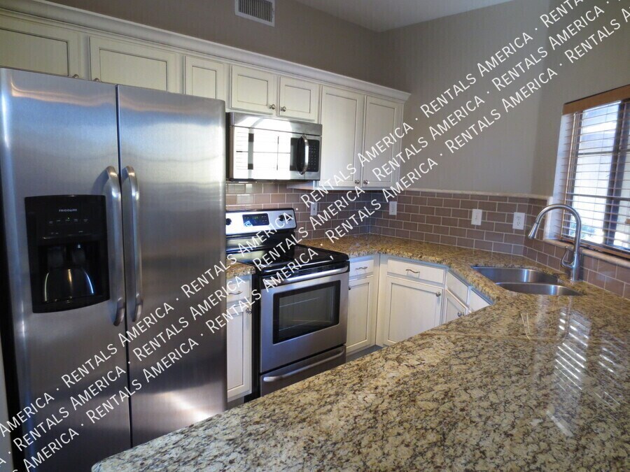 Building Photo - 21829 N 40th Pl