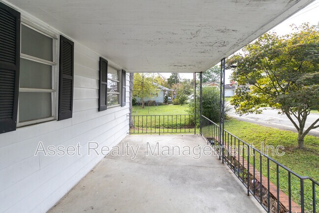 Building Photo - 106 Vista Rd