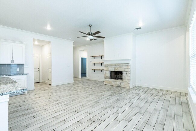 Building Photo - 7629 87th St