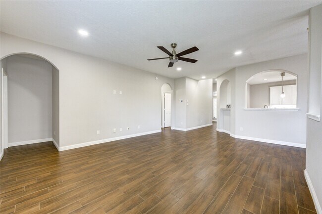 Building Photo - 20138 Jasper Oaks Dr