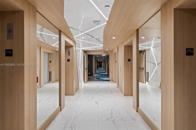 Building Photo - 90 SW 3rd St