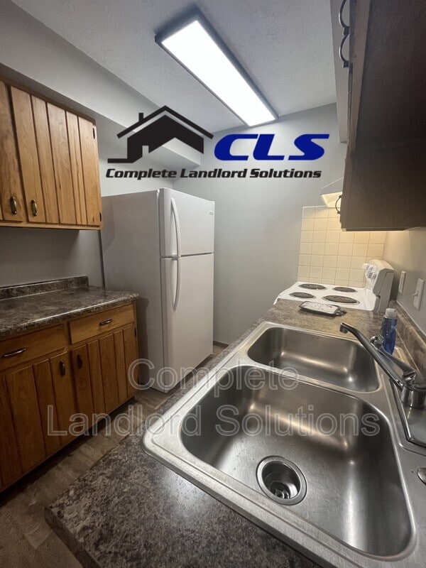 Building Photo - 4275 S Kian St