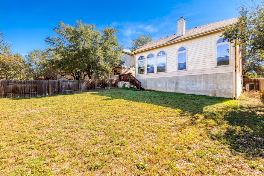 Building Photo - 419 Coyanosa Falls