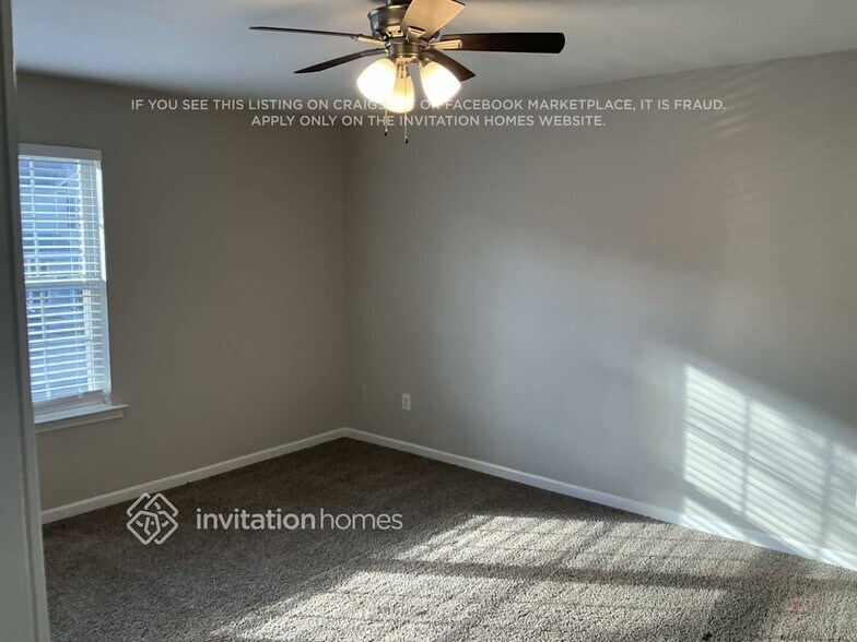 Building Photo - 216 Pebblestone Dr