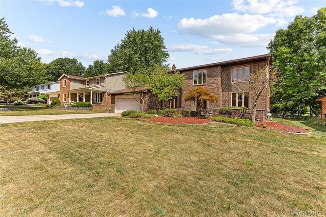 Building Photo - 3312 Palm Aire Ct