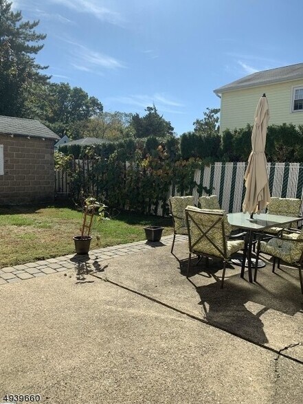 Building Photo - 41 Main Ter